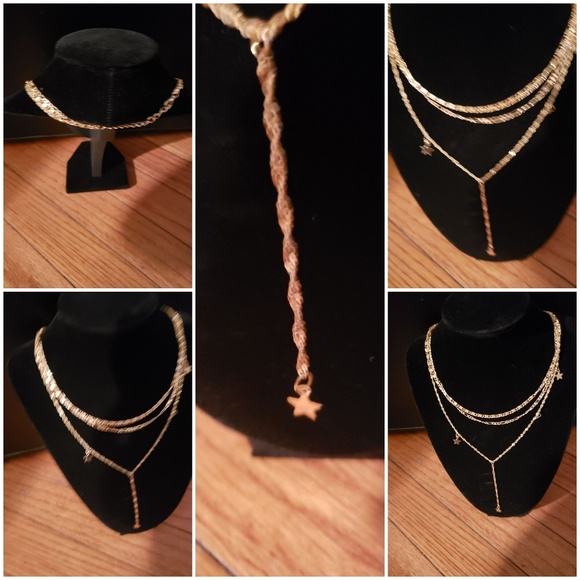 Accessories - SOLD!!!!!!NWOT STUNNING LAYERED STAR NECKLACE GOLD